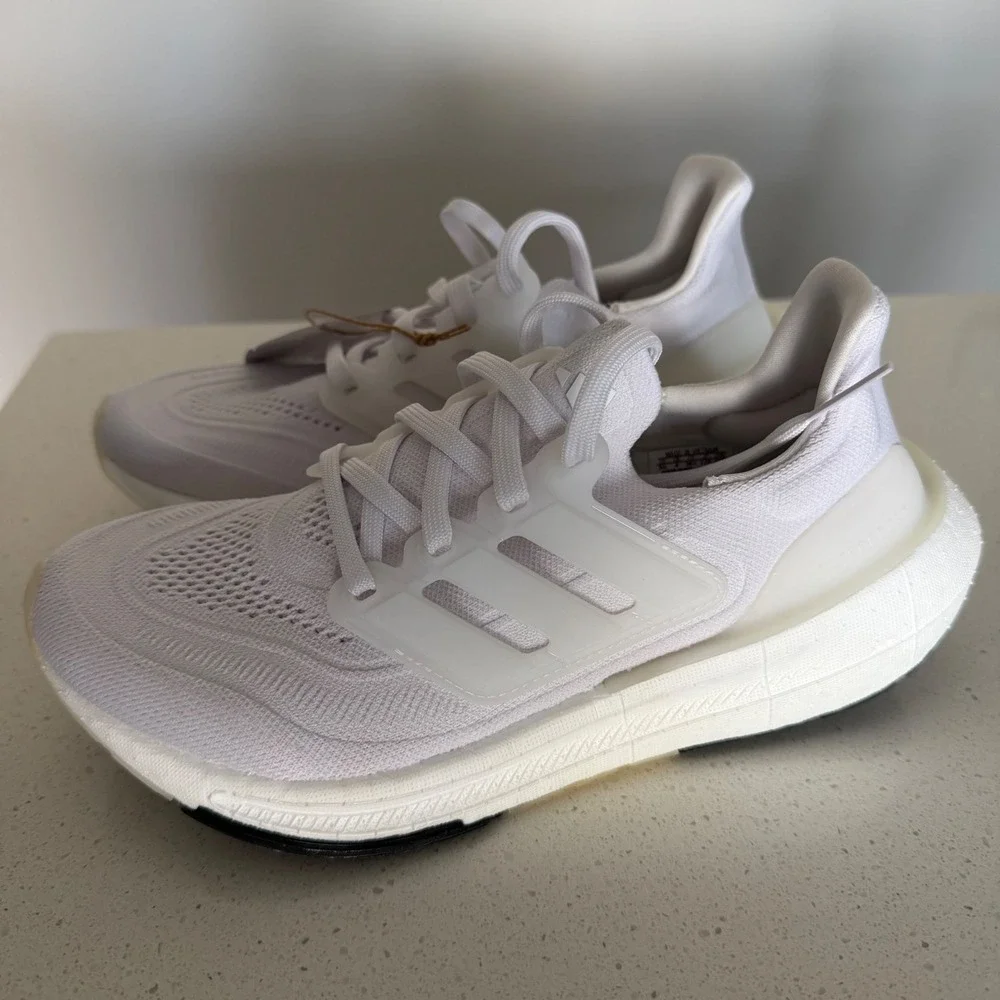 NIB Adidas Ultraboost Light W Women White Running Shoes GY9352 Size 5.5